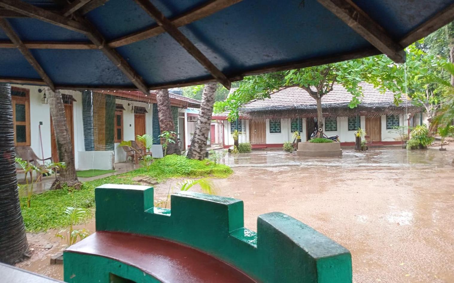 Amila Guest Hotell Trincomalee Exteriör bild