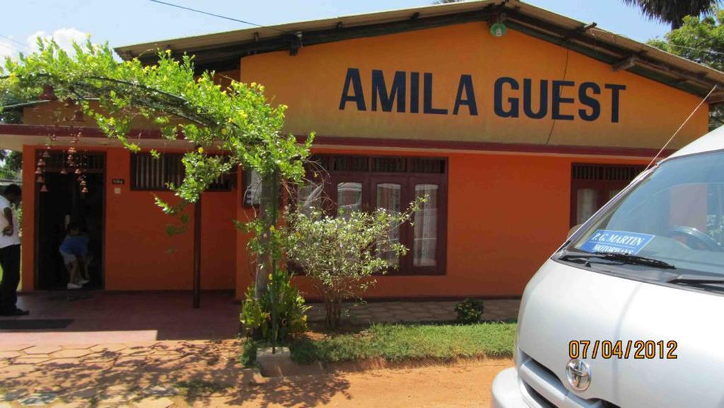 Amila Guest Hotell Trincomalee Exteriör bild